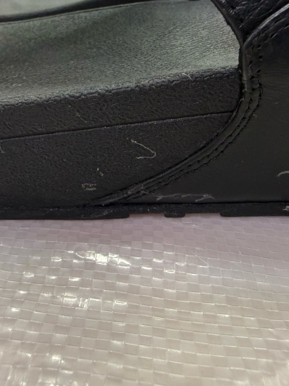 FitFlop Black Leather Thong Sandals - Picture 4 of 11
